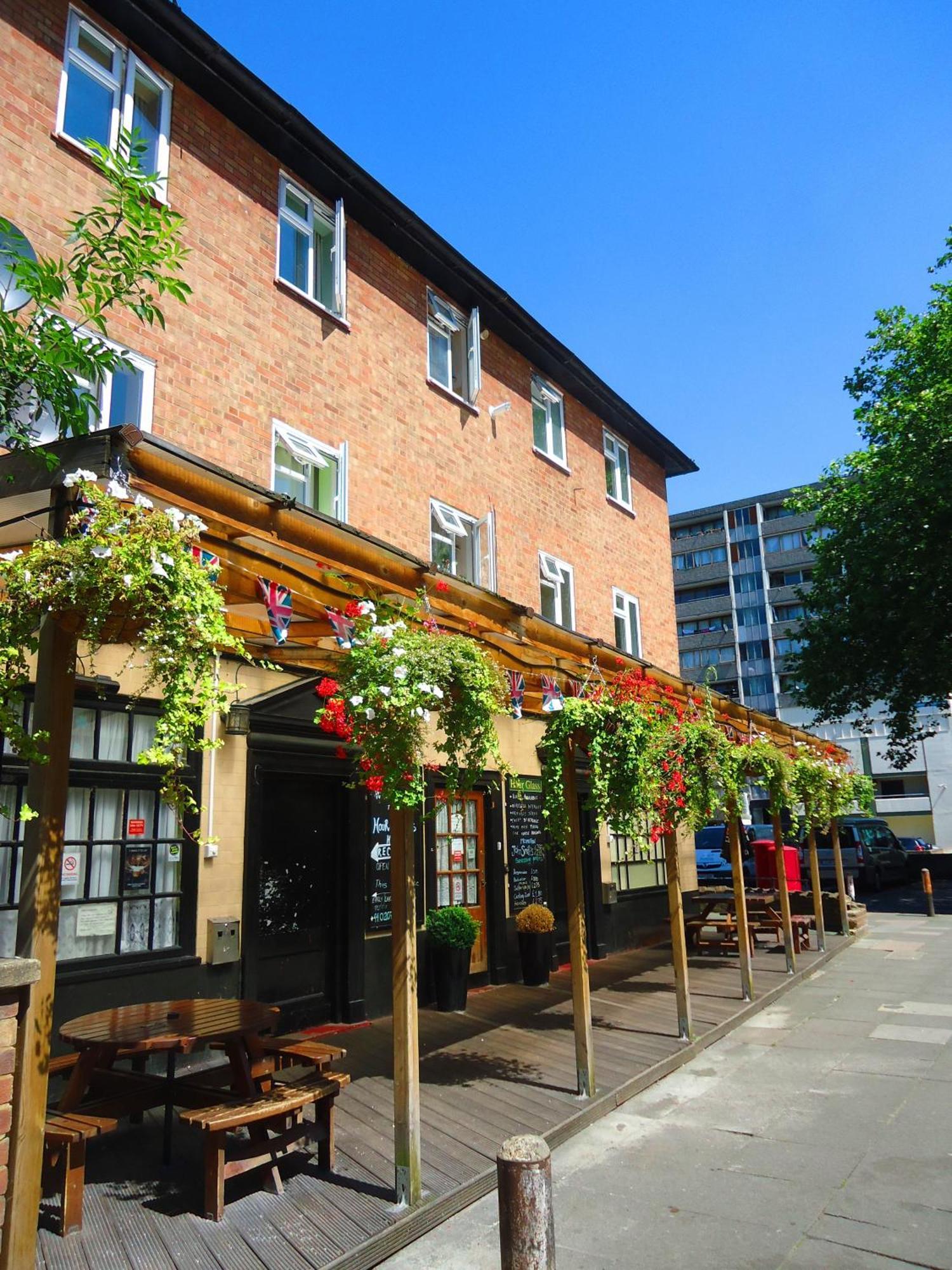 Hour Glass Hotel London Bagian luar foto